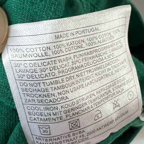 Sherpa ARTE Logo Tee Size Large - Picture 3 of 4